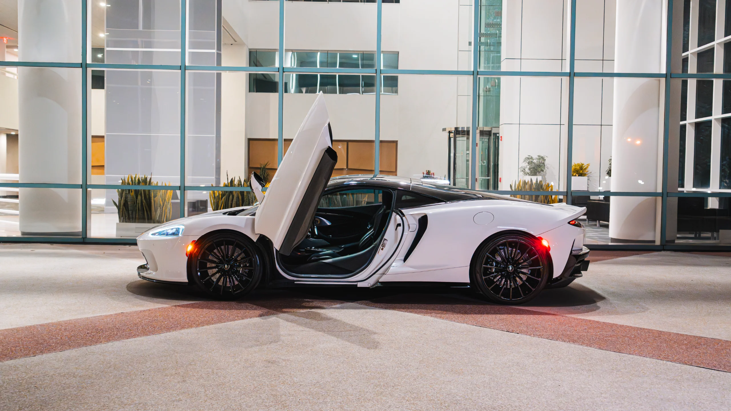 McLaren rental in Idaho