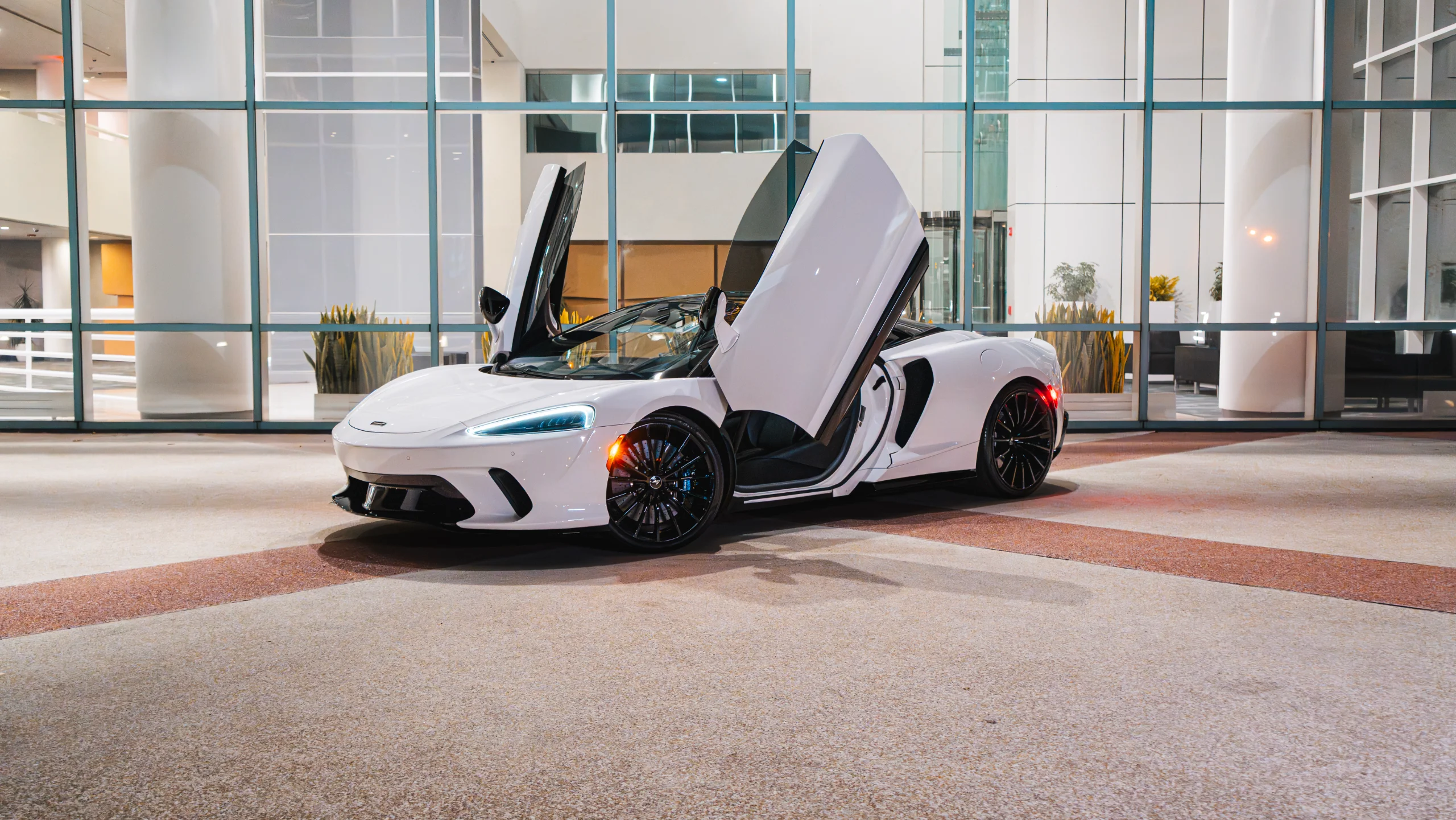 McLaren GT rental in Boise, ID